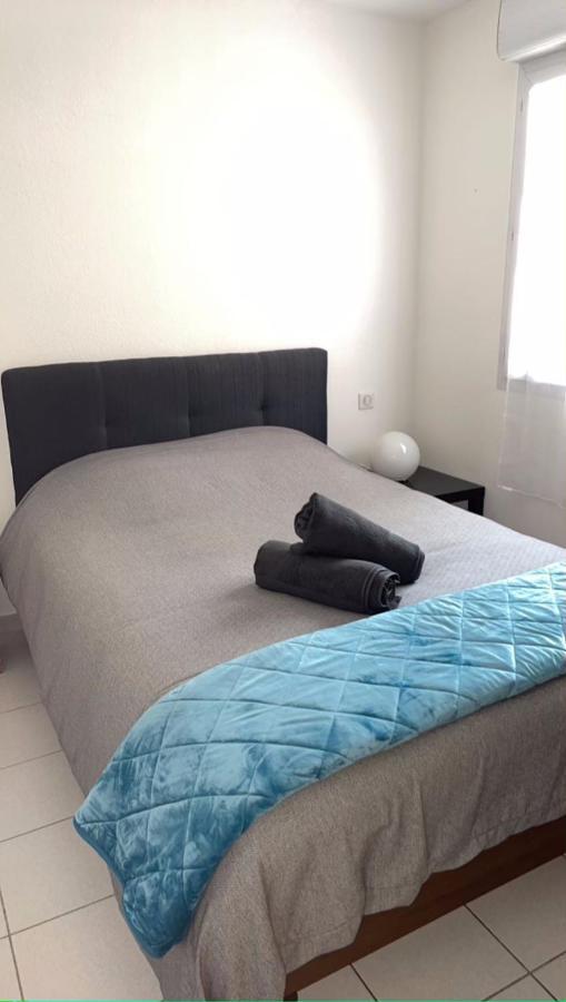 Séjour cosy au bord des Rives du Lez, 2 personnes, Wifi, Parking privé Montpellier Esterno foto