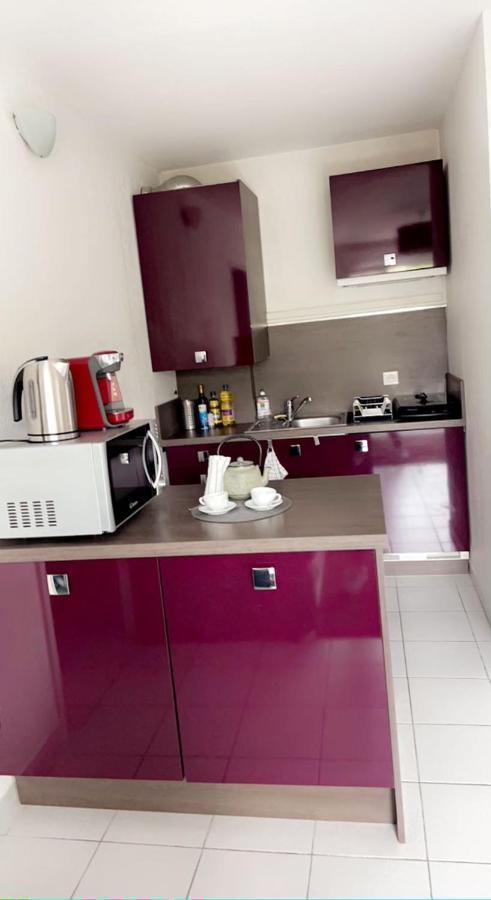 Séjour cosy au bord des Rives du Lez, 2 personnes, Wifi, Parking privé Montpellier Esterno foto